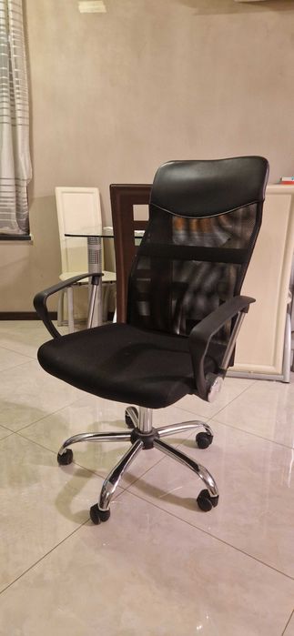 Директорски стол Ultra Chrome C11, черен