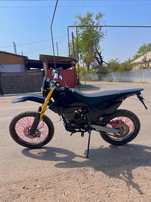 Мотоцикл 250 куб