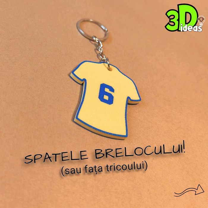 Breloc fotbal personalizat – nume și număr echipă