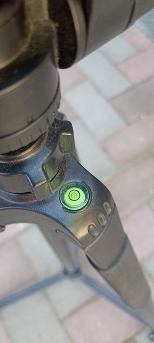 Штатив с уровнем