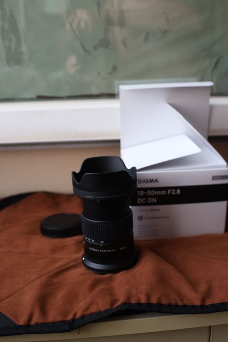 Обектив Sigma 18-50mm F2.8 DC DN Contemporary — Canon RF
