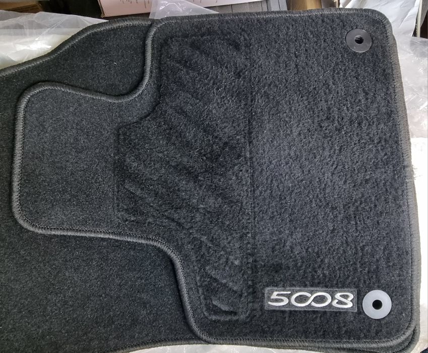 ОРИГИНАЛНИ текстилни стелки за Peugeot 5008