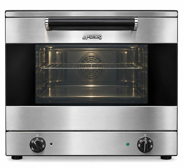 Професионална конвекционна фурна Smeg ALFA 31