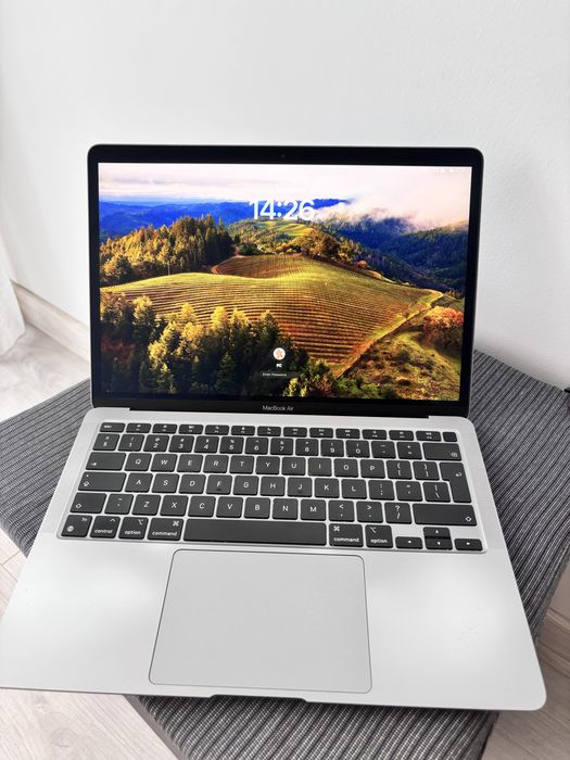 Apple Macbook M1