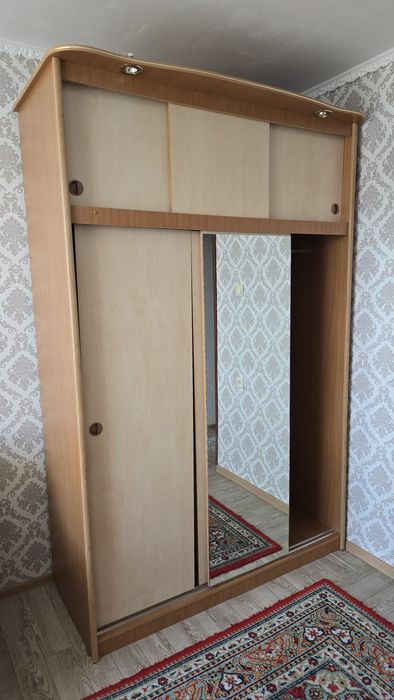 Продам шкаф-купе б/у