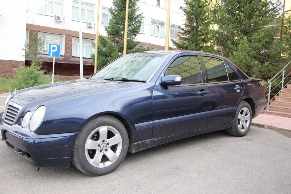 Mercedes benz E 200 МКПП6 1999г рестайлинг