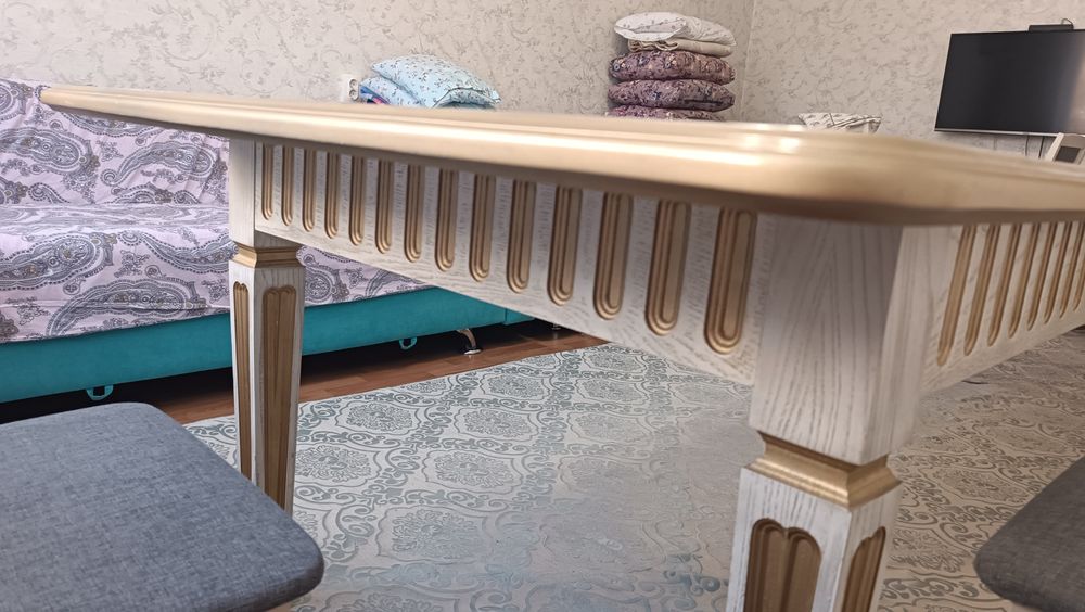 Стол деревянный срочно