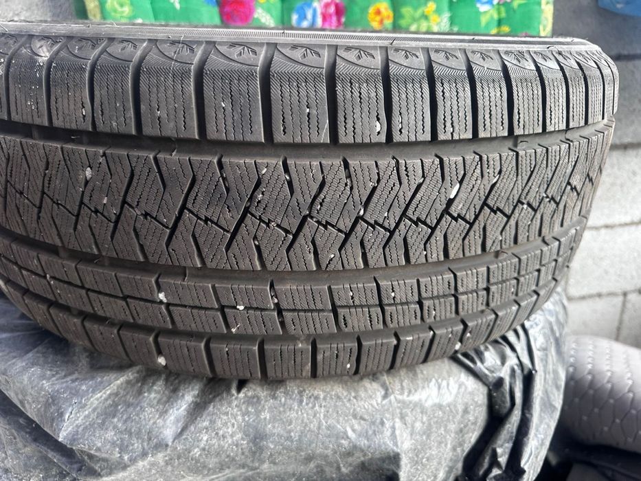 Продам шины зимние