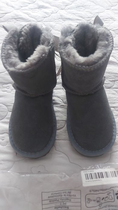 Продам детскую обувь