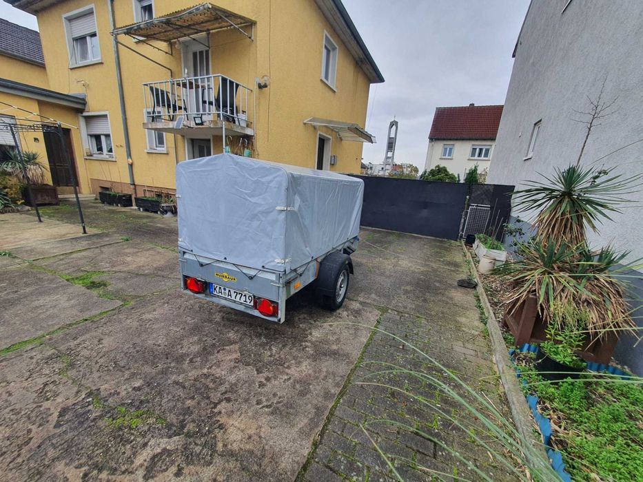 Remorca 750kg cu prelata HUMBAUR STEELY