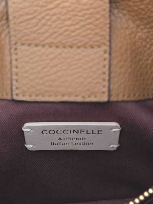 Оригинална дамска чанта Coccinelle