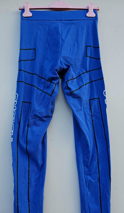 Adidas оригинален дамски клин нов М размер