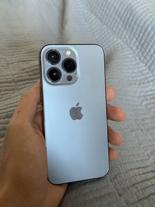 Продам IPhone 13 pro 256