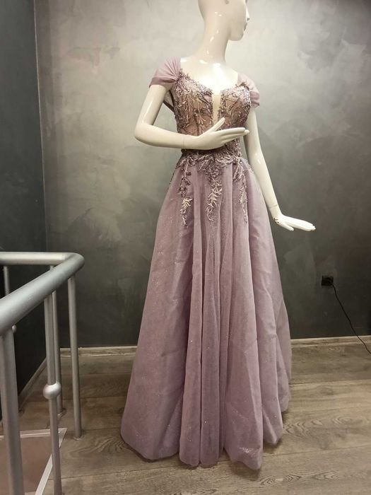 Бална рокля чисто нова