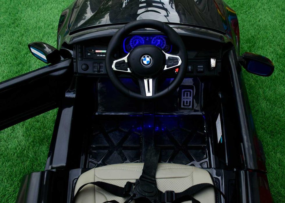 Aкумулаторна кола Bmw M5 Premium 24V/7Ah,500W Drift функция