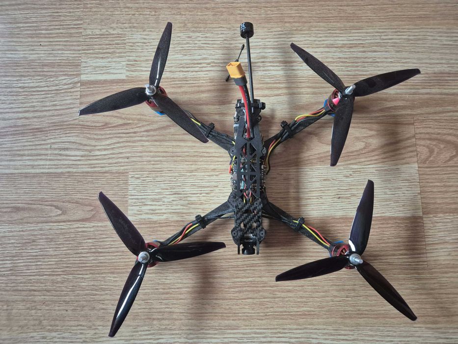 Drona FPV + Acesorii