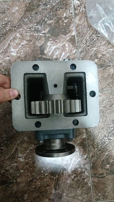 Раздатка отбора мощности Автокран Камаз Маз