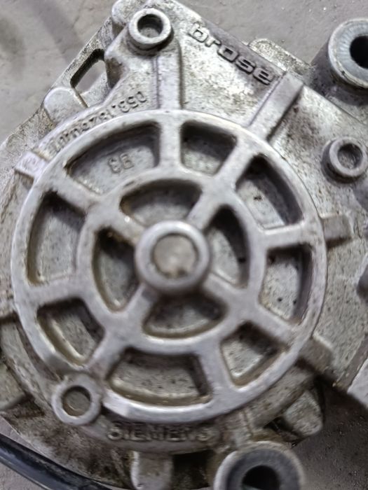 Моторчик стеклоподъёмника ауди