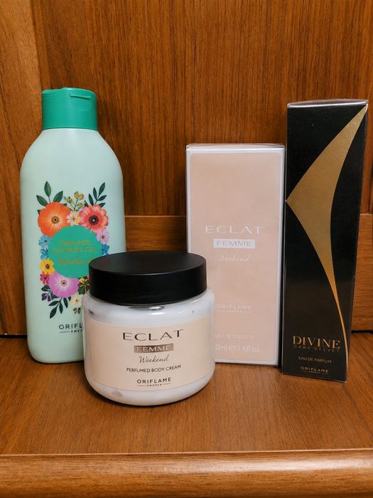 2 Parfumuri Oriflame – Eclat Femme Weekend 50 ml + Divine Dark Velvet