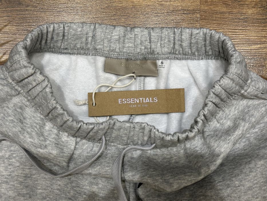 Essentials Долнища Чисто Нови