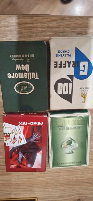 Часовници,фотоапарати,метален шах табакери карти,др.