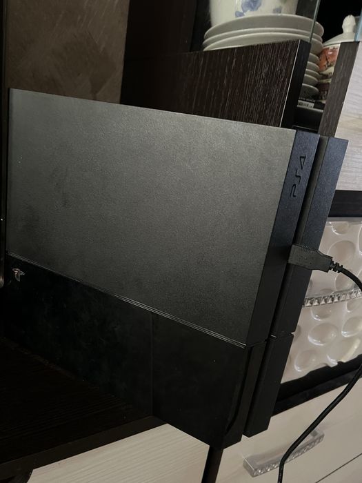 Продам ps 4 500гб