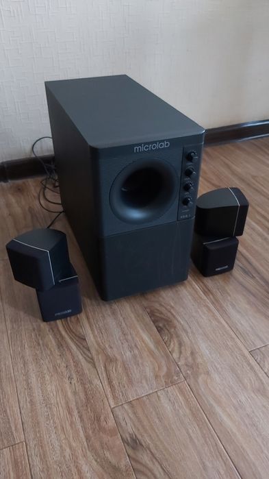 Сабвуфер колонка Microlab 1- m700 sabbufer kolonka. 2 - Microlab x3