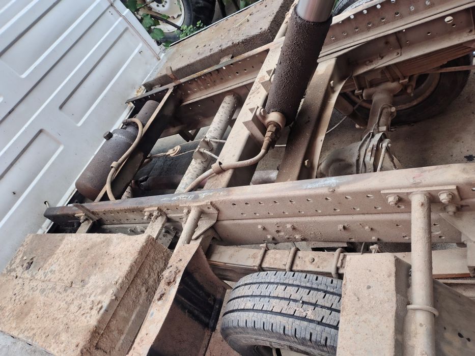 Schimb Iveco daily basculabil  cu SUV ofer diferență  dacă este cazul