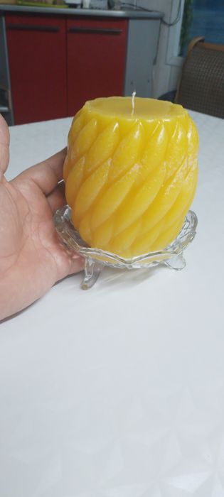 Свечи застольные из парафина.