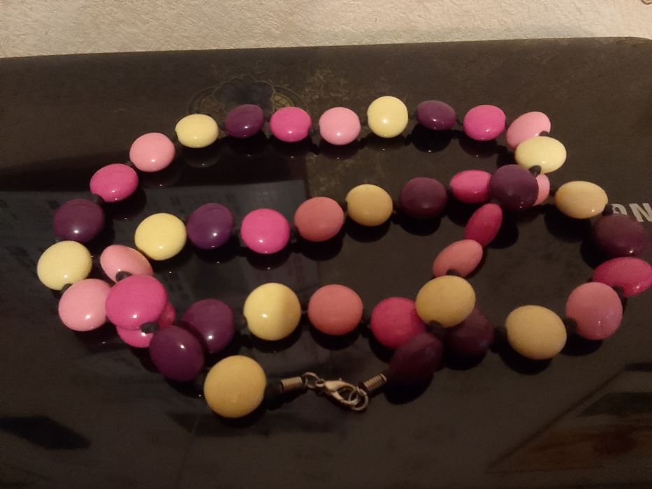 Бижутерия разная.