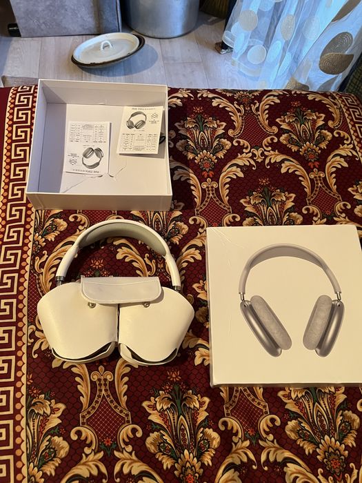 Apple AirPods Max