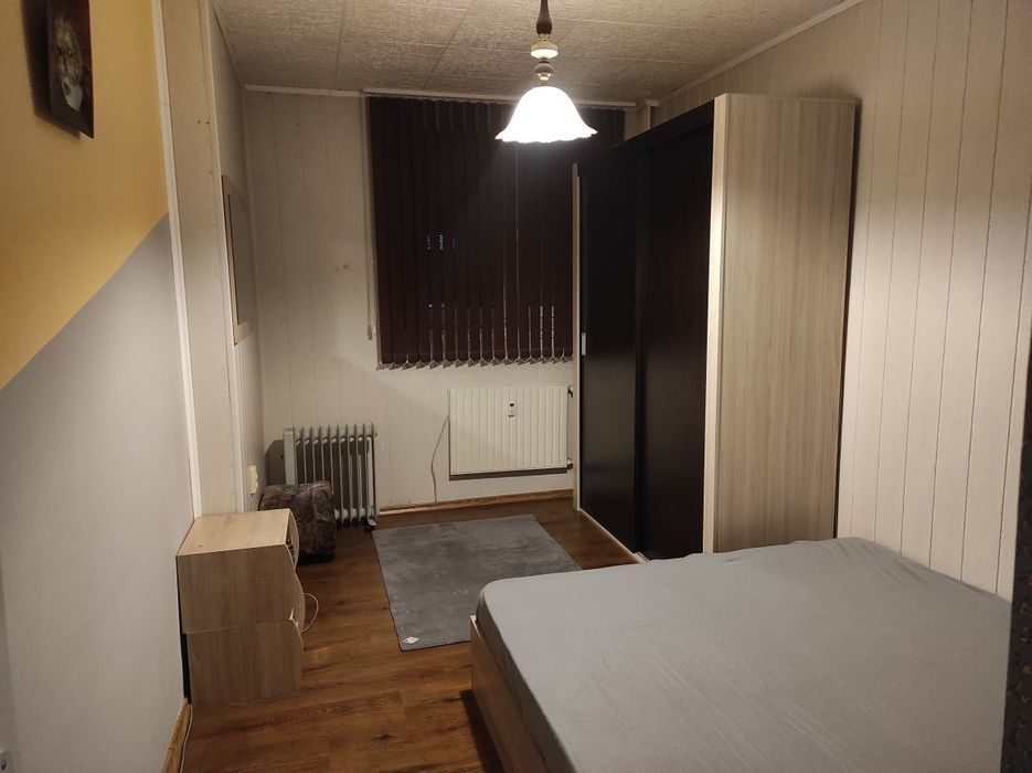 3 стаен Апартамент под наем