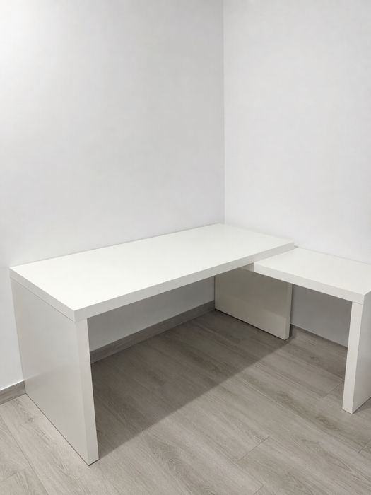 Study desk white