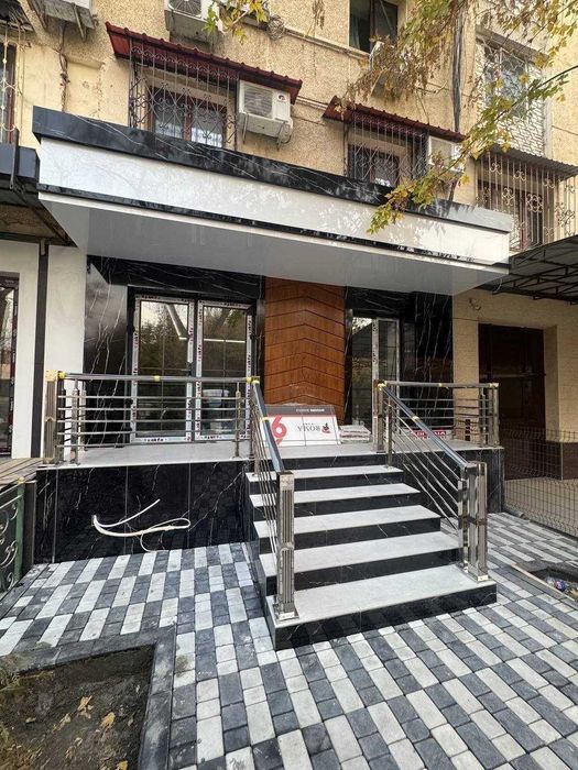 Продажа коммерческой недвижимости  ул. Эльбек, магазин Виноград 100 м2