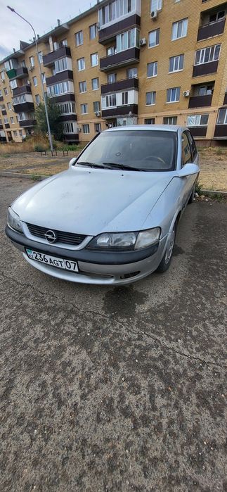Опель вектра б.  1998  г.в