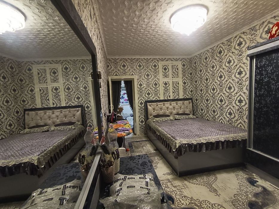 Uy sotiladi
KOSMONAVTLAR ko'chasi 3-dom, 3-xonadon. Jihozlari bilan t