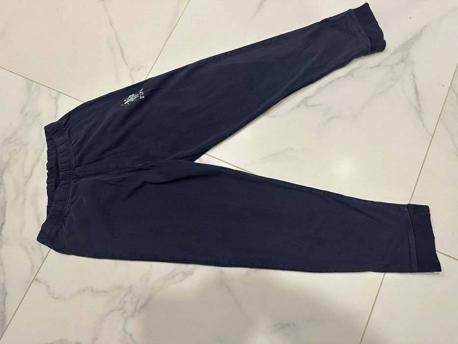 Марково комплектче за дете 140-146 см марката е U.S.POLO ASSN