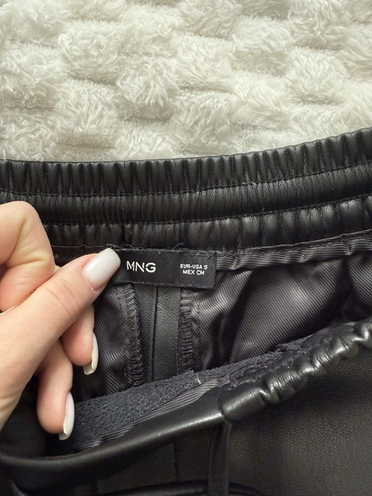 Кожаные штаны MANGO