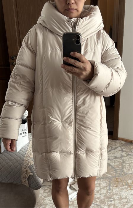 Продам куртку MaxMara в отличном состоянии