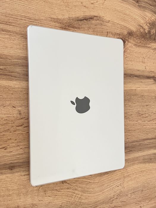 Macbook pro 14 m3 pro