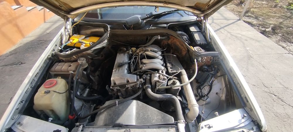 Mercedes w124 E230