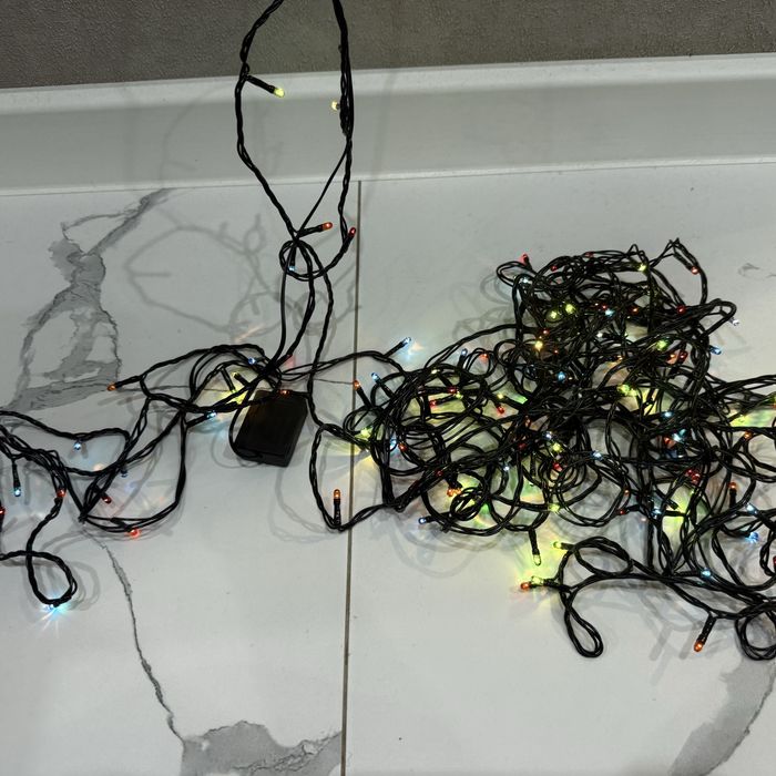 продам гирлянды разные есть