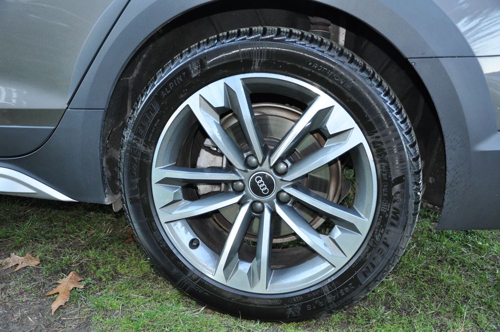 Audi A4 allroad 40 TDI quattro B&O distronic keyless NAV -В ГАРАНЦИЯ-