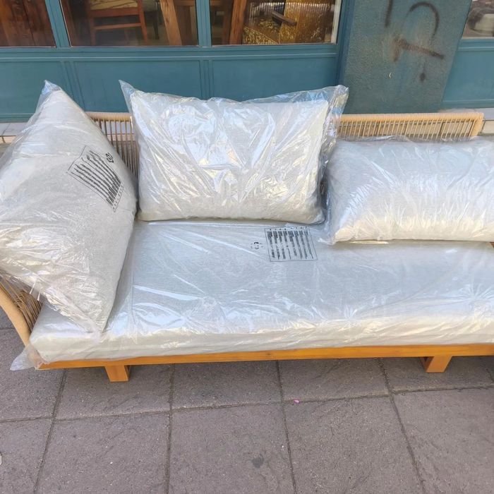 Сет диван и маса Kave Home
