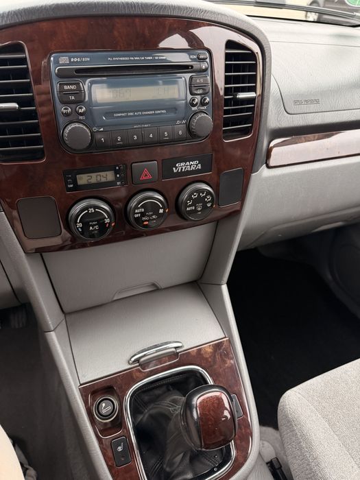 Suzuki Grad Vitara An 2005 1.9D 4x4 Cu reductor Mare/Mic Klima