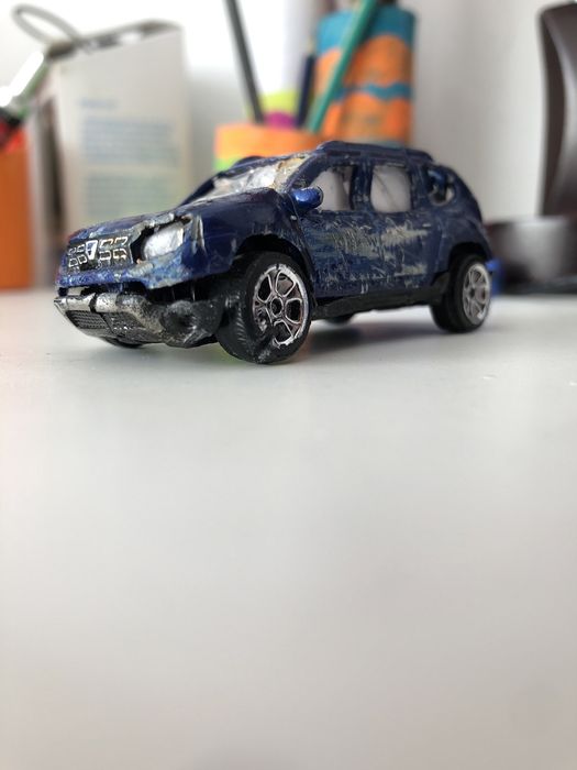 Macheta Dacia Duster accidentata manual