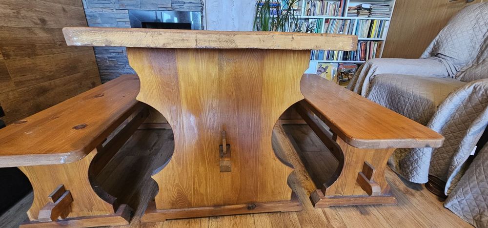 Дървена маса със столове Баварски стил