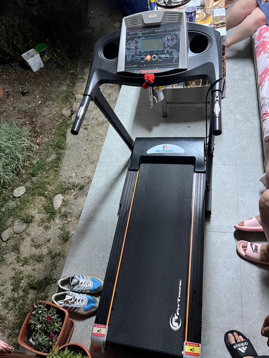 Bandă de alergat FITTRONIC D50