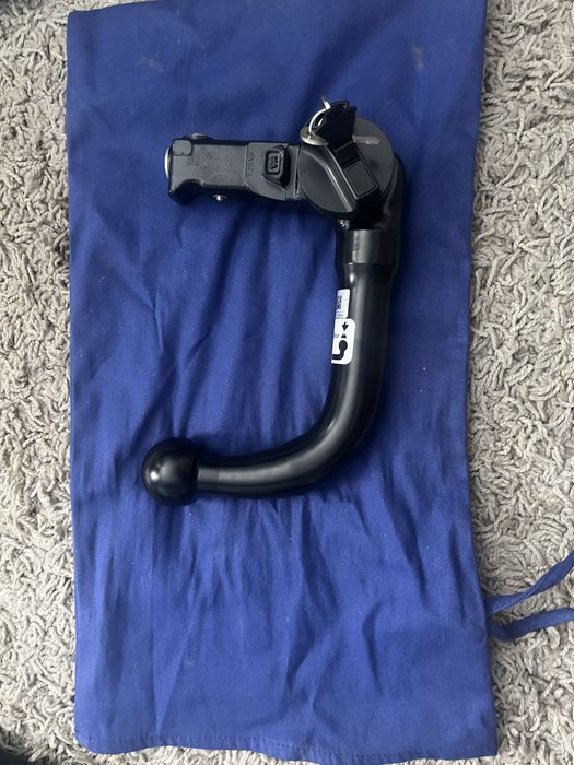 Универсален, оригинален, сваляем теглич