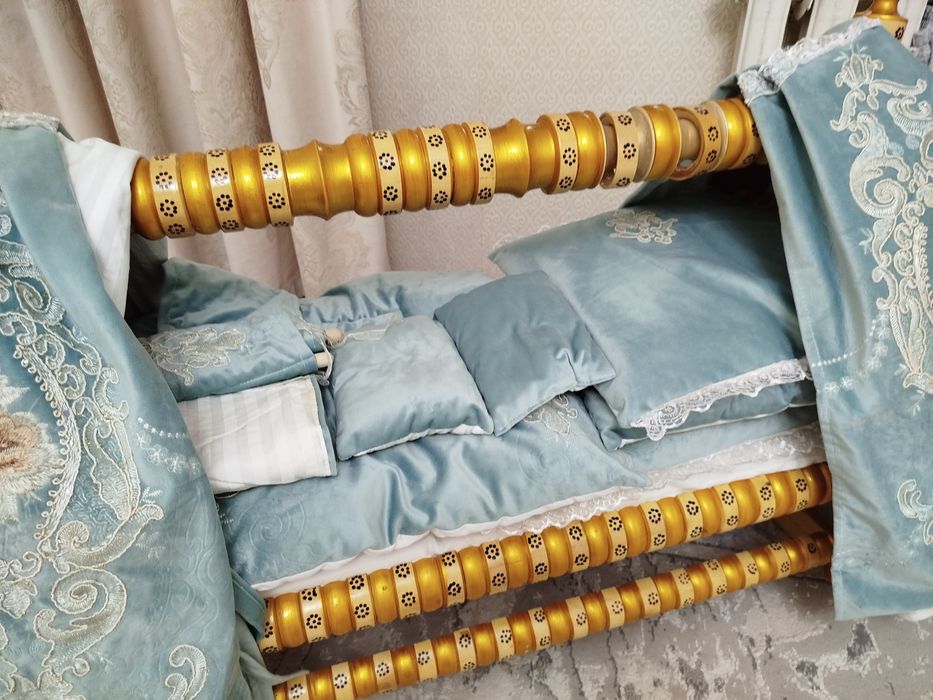 Детские вещи, общий 100тысяч.Срочно